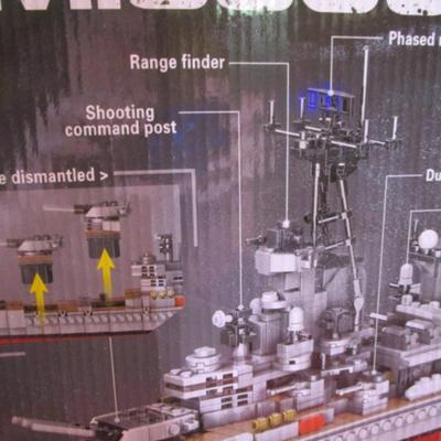 XingBao building kit - USS Missouri (like Lego)