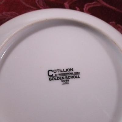 2 China Serving bowls
