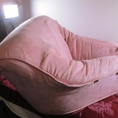 Pink backrest pillow