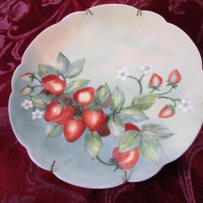 Vintage Rosenthal china decorative plate from Bavaria, with hanger