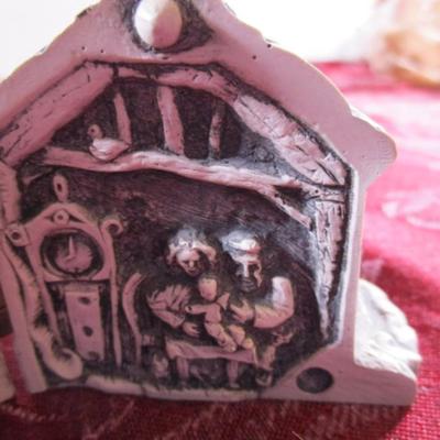 Handmade in Scotland hinged house with family inside