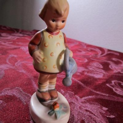 "Little Gardener" Gobel Hummel figurine