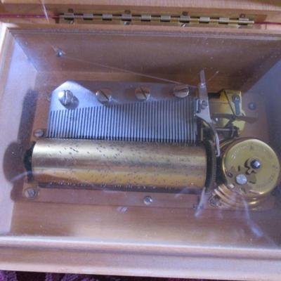 Reuge Sainte-Croix Swiss wood music box