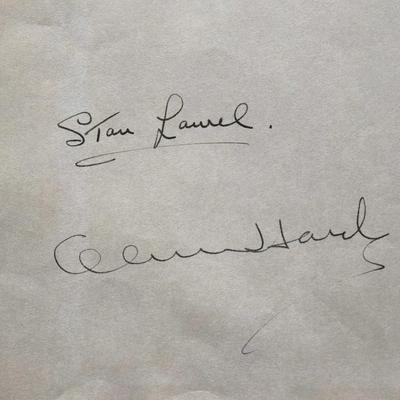 Laurel & Hardy signature slip