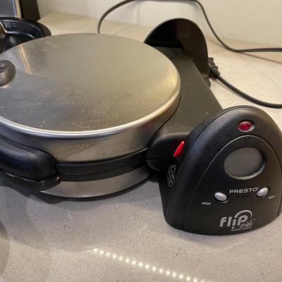 Flip waffle iron