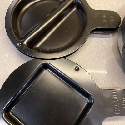 Flip waffle iron