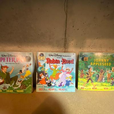 WALT DISNEY JOHNNY APPLESEED, ROBIN HOOD AND PETER PAN ON 45 RECORD READ ALONG