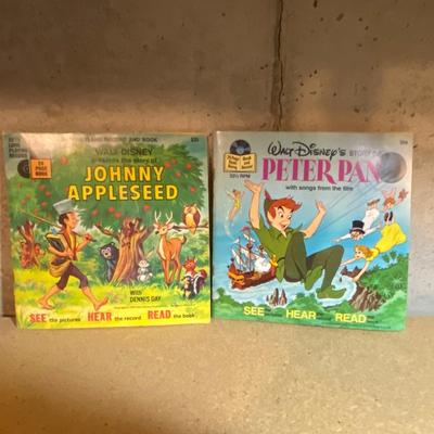 WALT DISNEY JOHNNY APPLESEED, ROBIN HOOD AND PETER PAN ON 45 RECORD READ ALONG