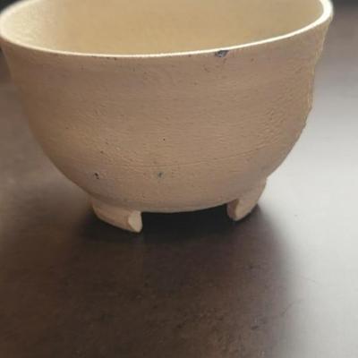 Corner basket, signed art, ceramic vessel