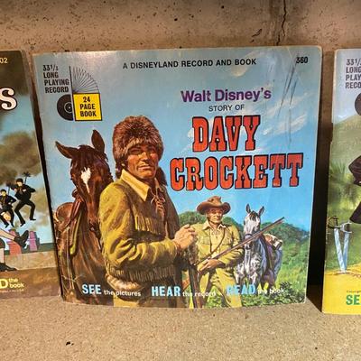 WALT DISNEY PETE'S DRAGON, TREASURE ISLAND, DAVY CROCKETT AND MARY POPPINS READ ALONG 45’s RECORDS