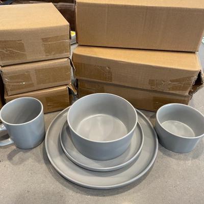 NIB 4 place settings