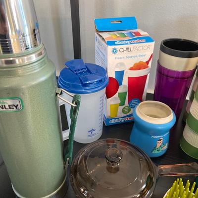 Vintage Raffiaware by ThermoTemp cups (9), toaster, etc