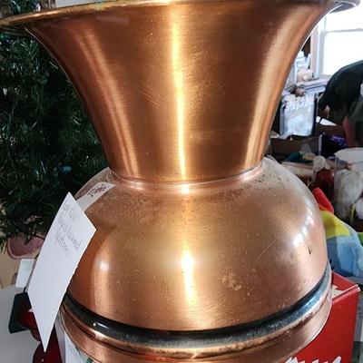 Brass colored spittoon