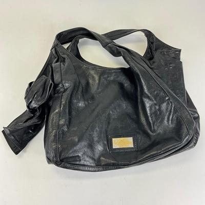 223 VALENTINO Nuage Bow Black Leather Tote