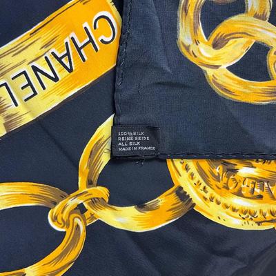 225 CHANEL Paris Rue Cambon Black Chain Silk Scarf