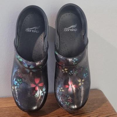 Dansko clog (size 38)