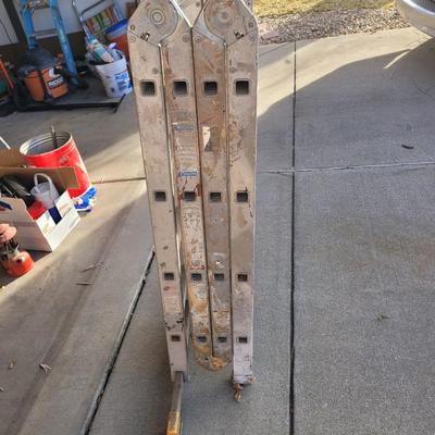 Aluminum step/ extension ladder combo