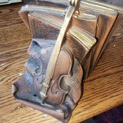 Music theme bookends