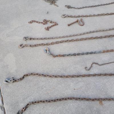 Lot of logging or tow chains