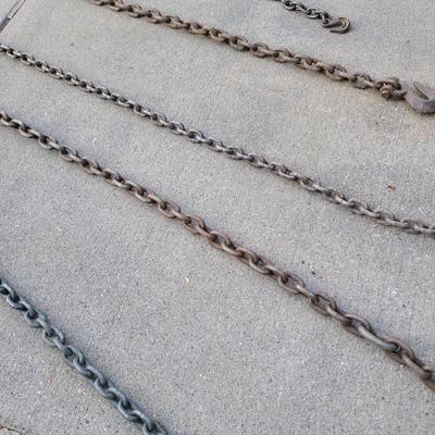Lot of logging or tow chains