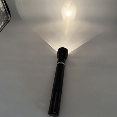 Set of 3 Heavy Duty MAGLITE Flashlights - 1 with Charger - 2 with Batteries