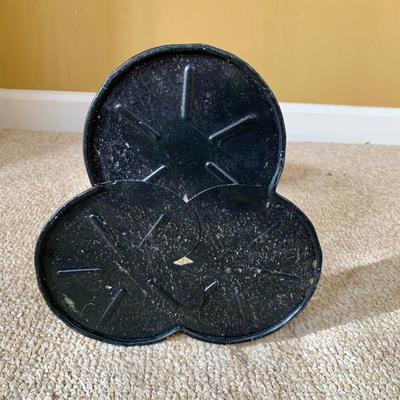 LOT 5 L: Vintage Metal Frog Playing Guitar Garden Decor