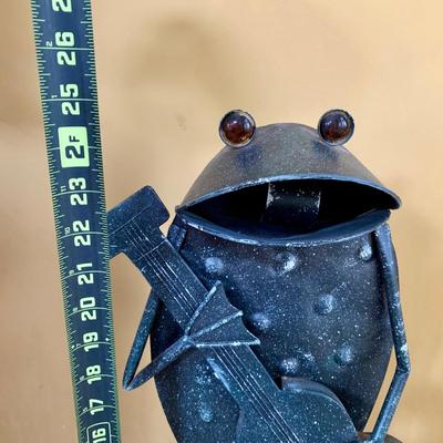 LOT 5 L: Vintage Metal Frog Playing Guitar Garden Decor