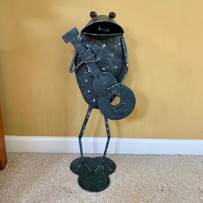 LOT 5 L: Vintage Metal Frog Playing Guitar Garden Decor