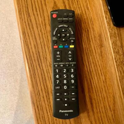 LOT 11 L: Panasonic Plasma HD TV Model #TC-P42X1