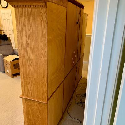 LOT 12 L: 3 Piece Entertainment / TV Cabinet