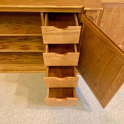 LOT 12 L: 3 Piece Entertainment / TV Cabinet