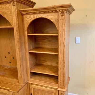 LOT 12 L: 3 Piece Entertainment / TV Cabinet