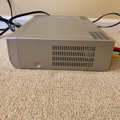 LOT 13 L: Sony DVD / VCR Player Model #SLV-D300P