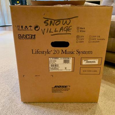 LOT 14 L: Bose Lifestyle 20 Music System & Solo TV Sound System