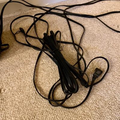 LOT 14 L: Bose Lifestyle 20 Music System & Solo TV Sound System