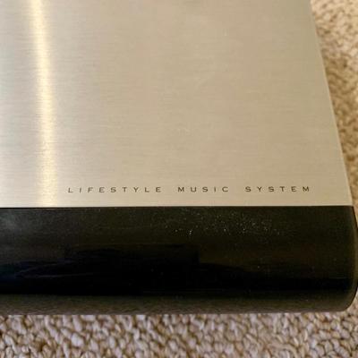 LOT 14 L: Bose Lifestyle 20 Music System & Solo TV Sound System