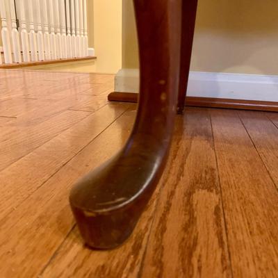 LOT 18 L & H: Pennsylvania House Expandable Sideboard Table & Ethan Allen Curio Cabinet / Hutch