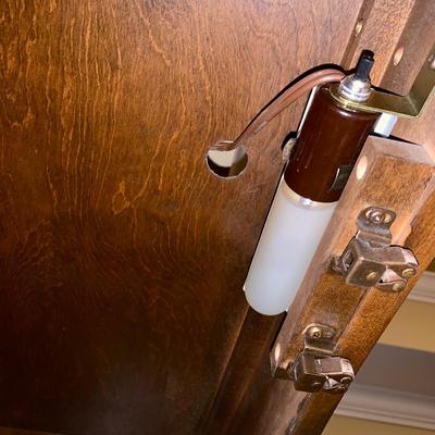 LOT 18 L & H: Pennsylvania House Expandable Sideboard Table & Ethan Allen Curio Cabinet / Hutch