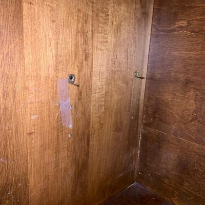 LOT 18 L & H: Pennsylvania House Expandable Sideboard Table & Ethan Allen Curio Cabinet / Hutch