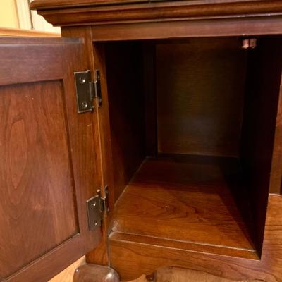 LOT 18 L & H: Pennsylvania House Expandable Sideboard Table & Ethan Allen Curio Cabinet / Hutch