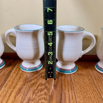 LOT 22 K: Pfaltzgraff "Juniper" Dishware Set