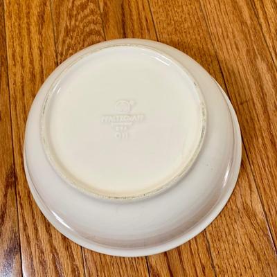 LOT 22 K: Pfaltzgraff "Juniper" Dishware Set