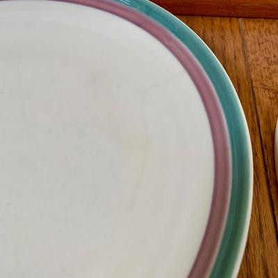 LOT 22 K: Pfaltzgraff "Juniper" Dishware Set