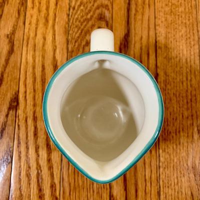 LOT 22 K: Pfaltzgraff "Juniper" Dishware Set