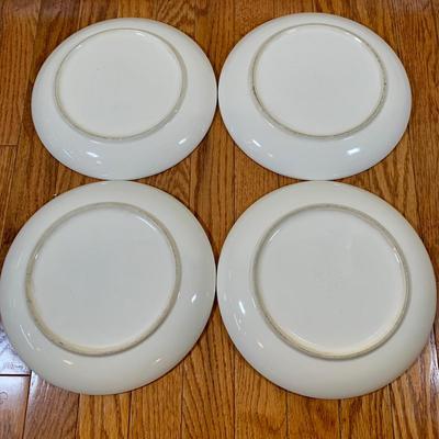 LOT 22 K: Pfaltzgraff "Juniper" Dishware Set