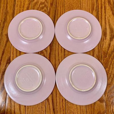 LOT 23 K: Pfaltzgraff "Cape May" Dishware Set