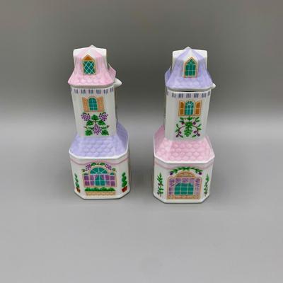 LOT 24 L: The Lenox Village 1993 Oil & Vinegar Set