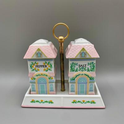 LOT 25 L: The Lenox Village 1991 Salt & Pepper Set