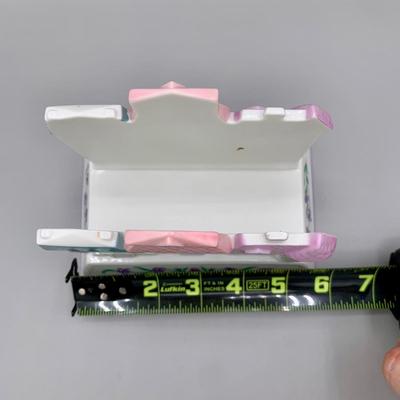 LOT 28 L: The Lenox Village 1994 Napkin Holder