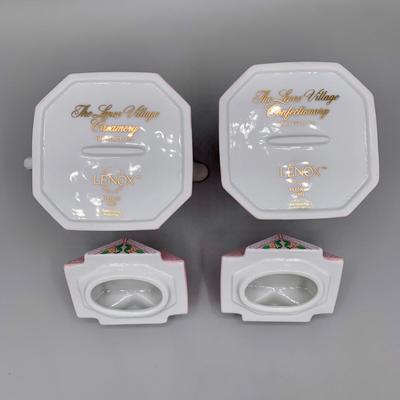 LOT 29 L: The Lenox Village 1991 Creamery, Confectionary, & Spoon